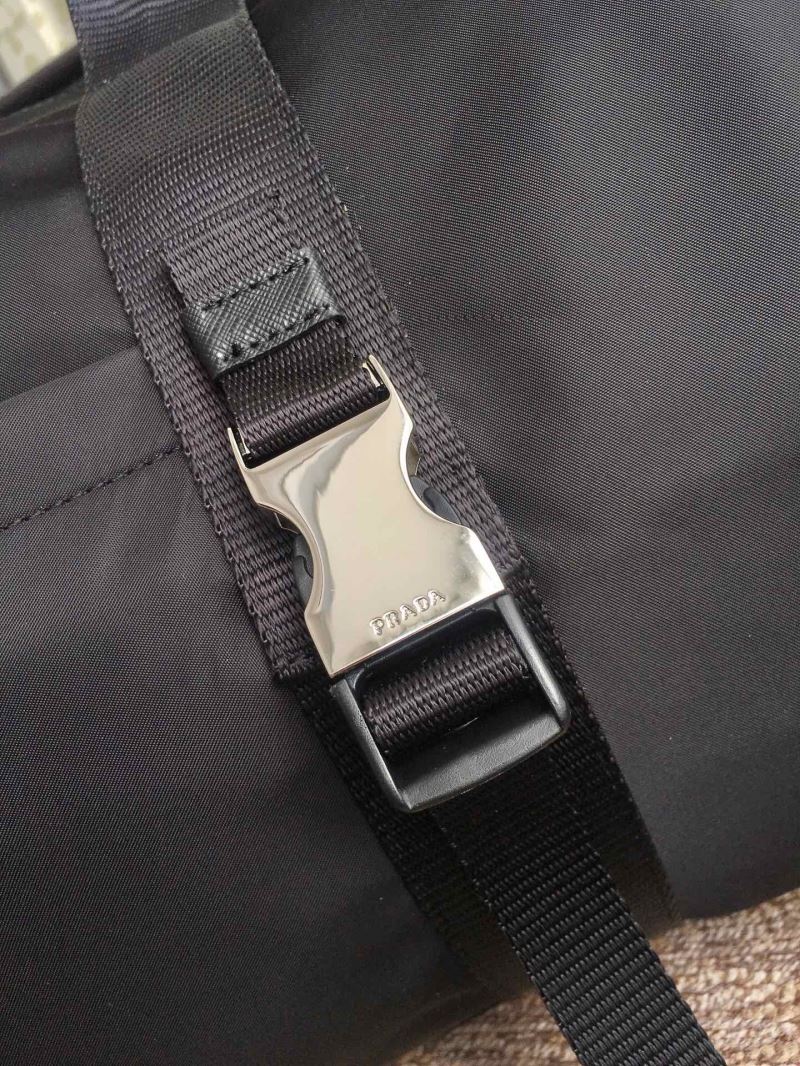 Pra*a travel bags